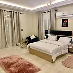 Luxury Private Studio
