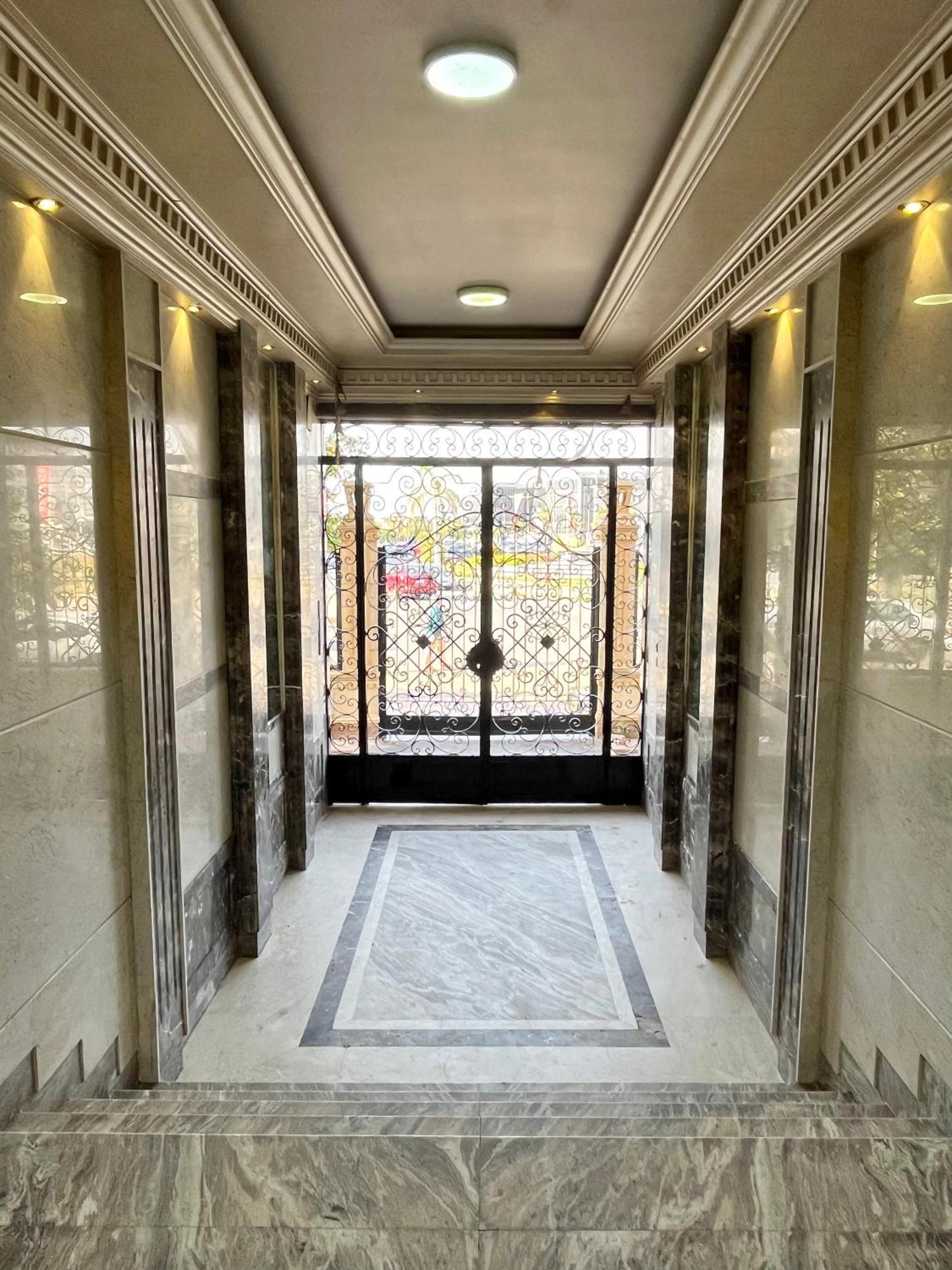 Luxury Private Apartment